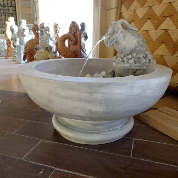 Fontaine en résine centrale pour extérieur Ref FCR01 fond