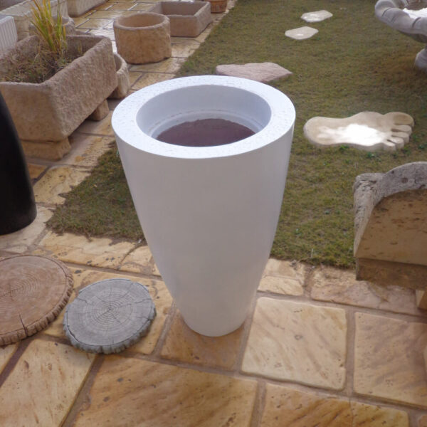 Cache pot conique en béton GRC Ref CP003 fond