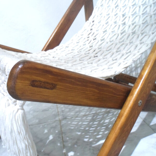 chaise pliable en bois et macramé