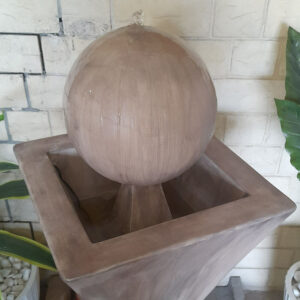Fontaine décorative d’intérieur en resine F013