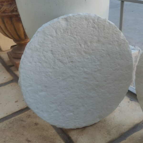 Pas japonais rond béton fibré Lune P07