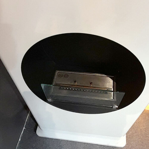 Cheminée à l'éthanol au sol en acier Lilou haut