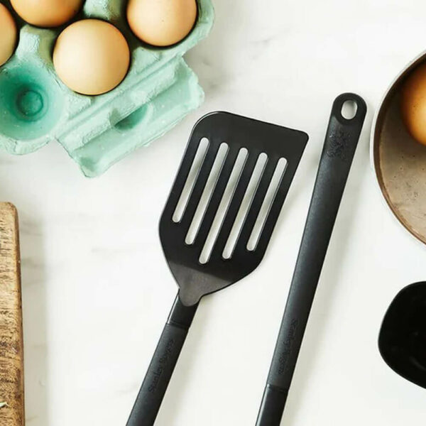 Spatule en nylon de 30cm couv 1