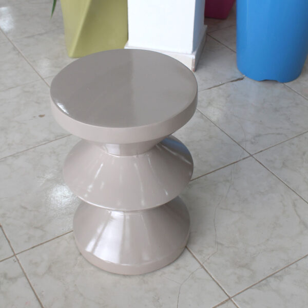 Table d’appoint en résine H47 D30 cm reel