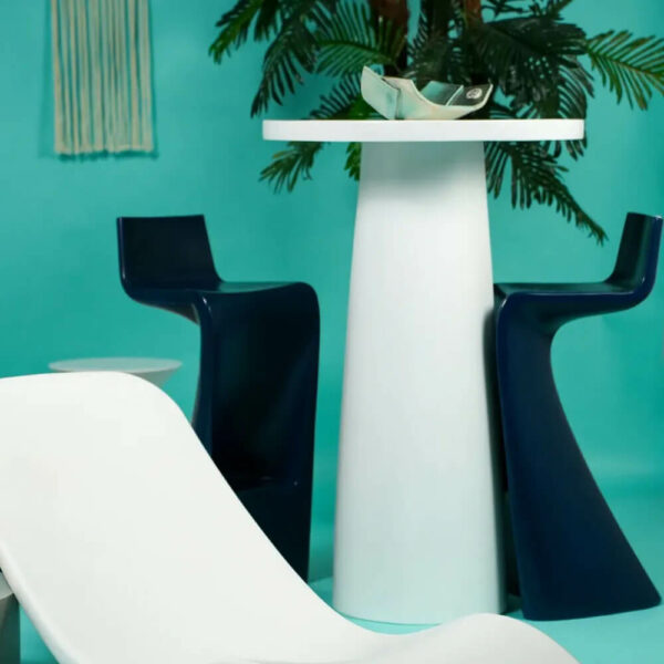 Table Bistro en resine H110 Ø70 cm couv