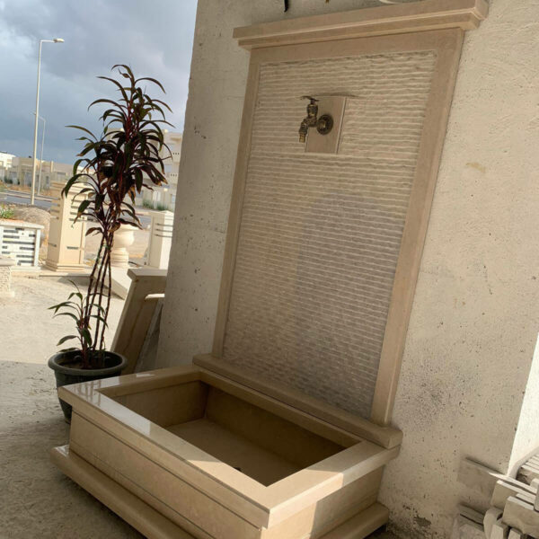 Fontaine murale pour exterieur en marbre FMM09 reel