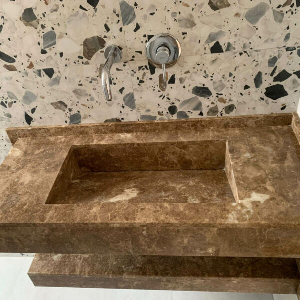 Lavabo Suspendue Avec Etagere En Marbre Emperador reel2