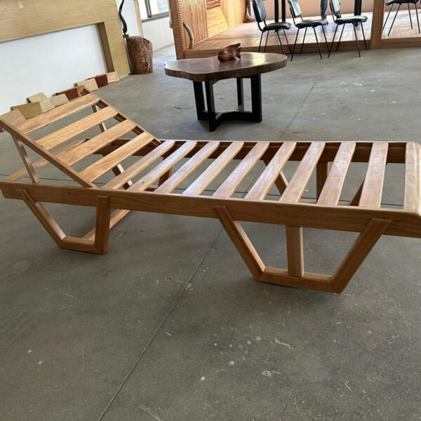 Chaise longue en bois Okoumé Ref CL25 reel