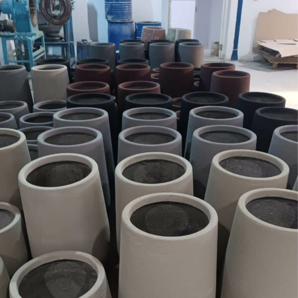 Pot de fleur conique en béton leger modèle TERRA70 reel