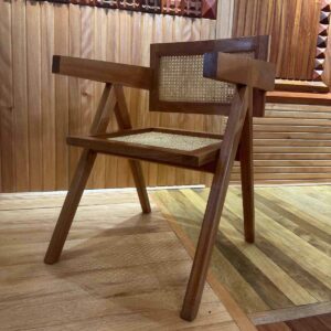 Chaise en bois africain modele Kanari