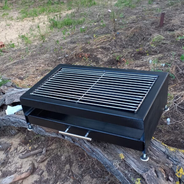 Barbecue à Charbon en Acier Noir BBP26 reel2