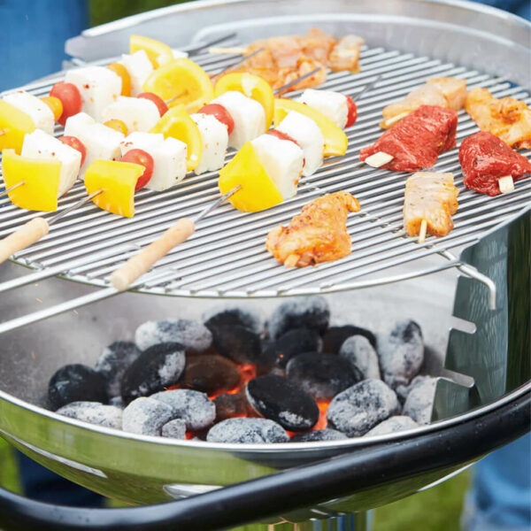 Barbecue au charbon en acier inoxydable Loewy 50 reel3
